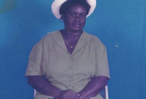 Gene Rose Taylor (Junie)